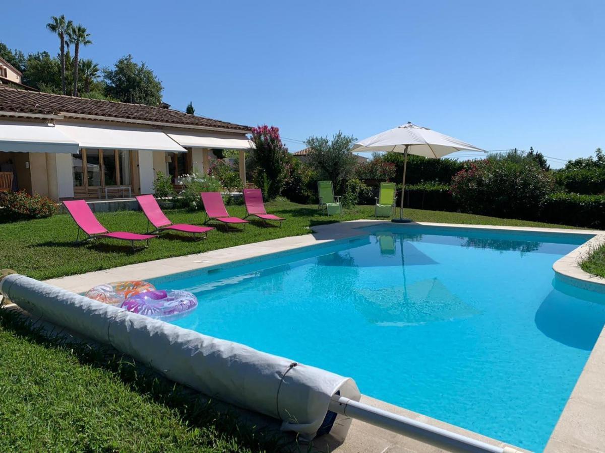 Bed & Breakfast Les Lillas Saint-Jeannet  ภายนอก รูปภาพ