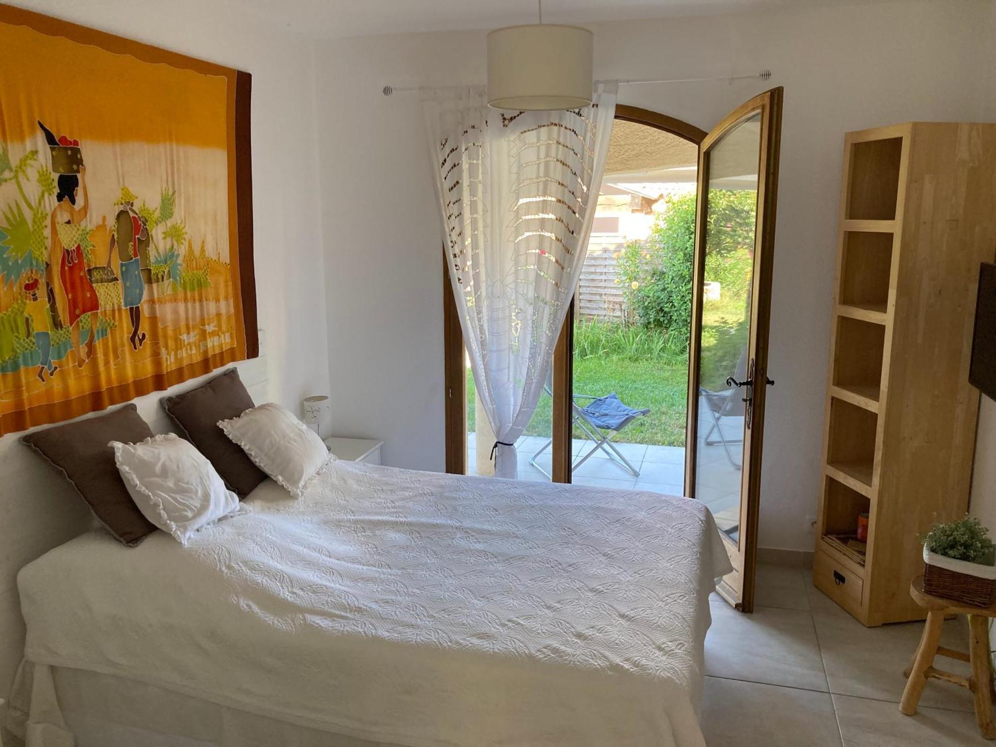 Bed & Breakfast Les Lillas Saint-Jeannet  ภายนอก รูปภาพ