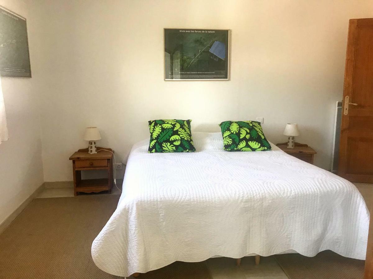 Bed & Breakfast Les Lillas Saint-Jeannet  ภายนอก รูปภาพ